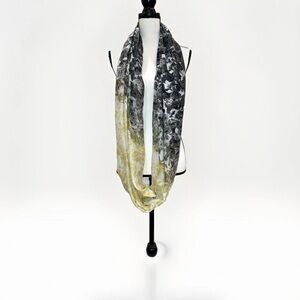 Rikka Women’s Black and Yellow Two-Tone Versatile Infinity Scarf.